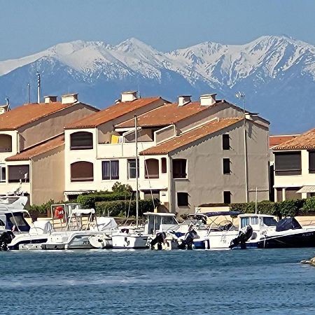 Villa Aux Capellans Sur La Marina Pour 4 Personnes - Vue Marina - Parking - Plage A 5 Min A Pied サン・シプリアン エクステリア 写真
