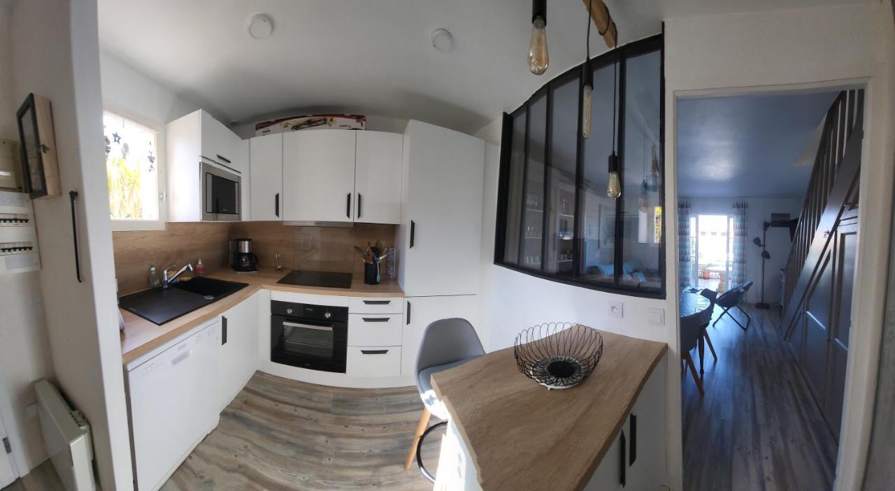 Villa Aux Capellans Sur La Marina Pour 4 Personnes - Vue Marina - Parking - Plage A 5 Min A Pied サン・シプリアン エクステリア 写真