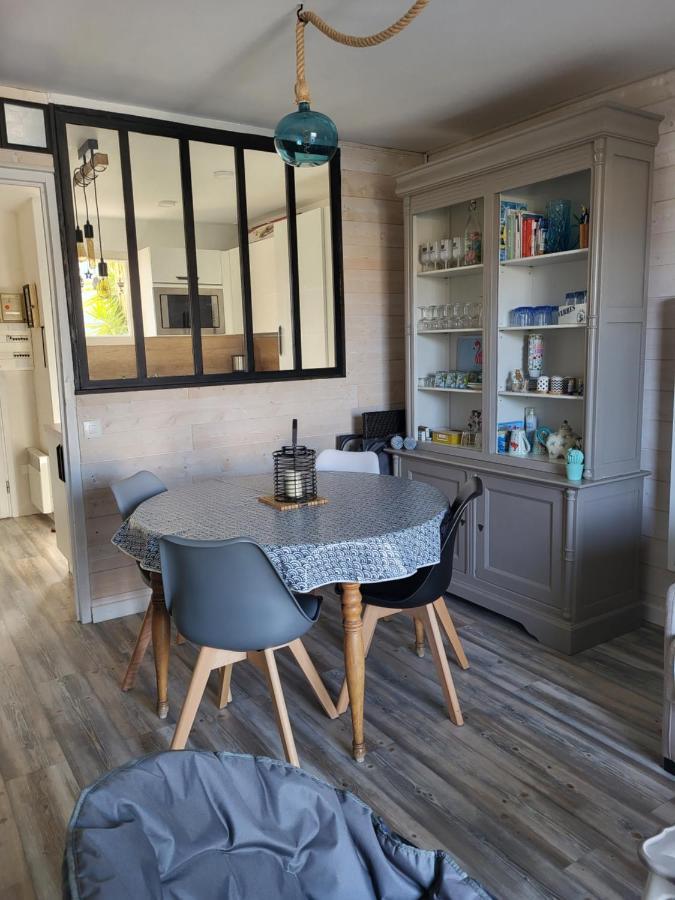 Villa Aux Capellans Sur La Marina Pour 4 Personnes - Vue Marina - Parking - Plage A 5 Min A Pied サン・シプリアン エクステリア 写真