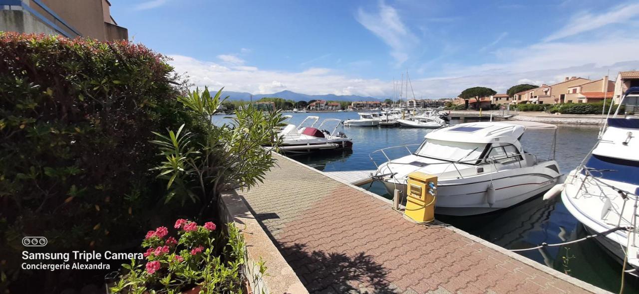 Villa Aux Capellans Sur La Marina Pour 4 Personnes - Vue Marina - Parking - Plage A 5 Min A Pied サン・シプリアン エクステリア 写真