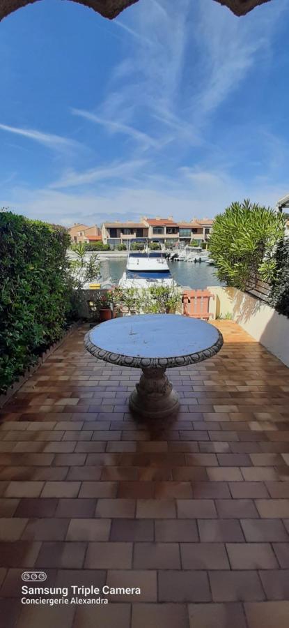 Villa Aux Capellans Sur La Marina Pour 4 Personnes - Vue Marina - Parking - Plage A 5 Min A Pied サン・シプリアン エクステリア 写真